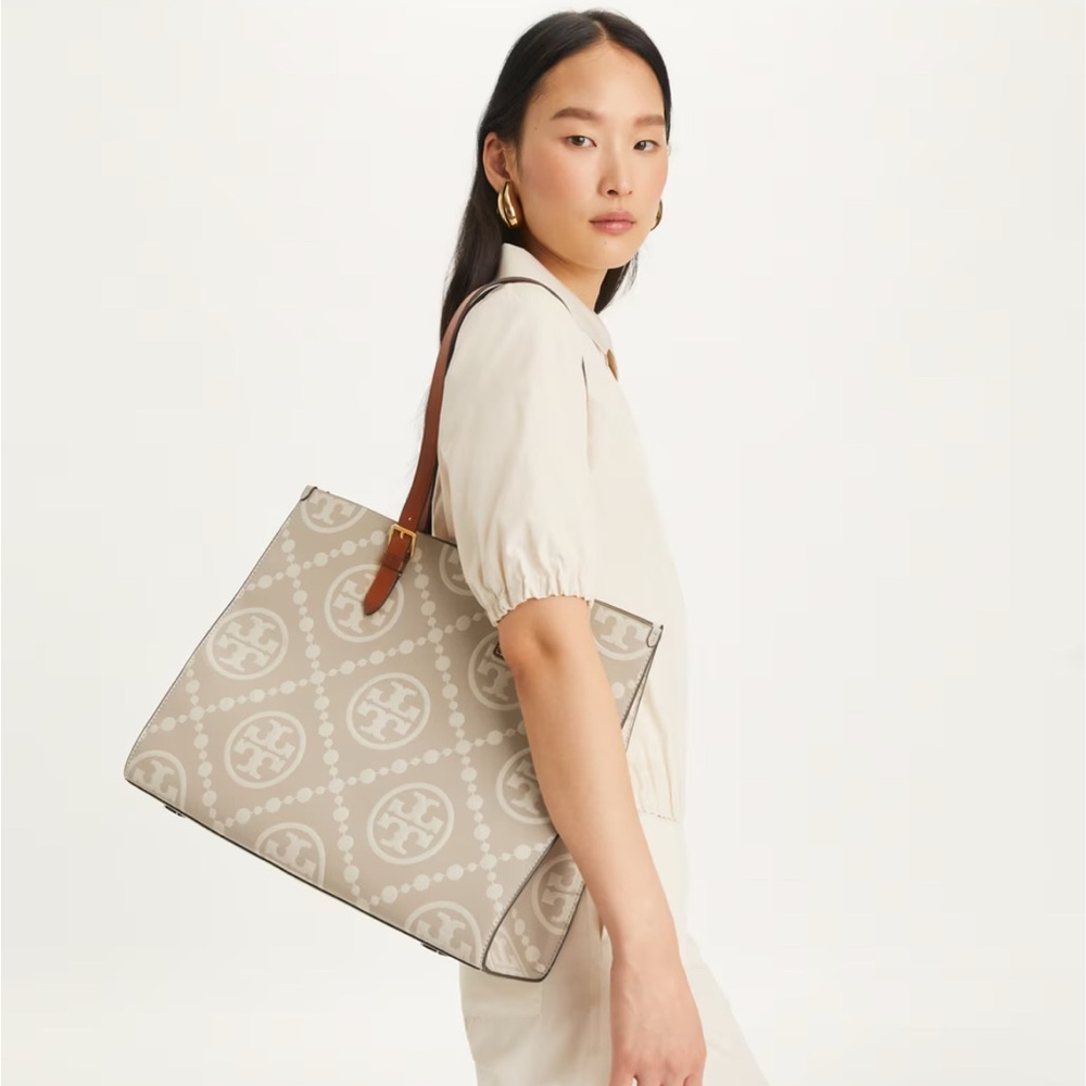 TORY BURCH T MONOGRAM CONTRAST EMBOSSED TOTE - LARGE - BEIGE